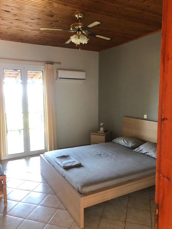 فيلا Aggeliki House 5 Kómboi المظهر الخارجي الصورة