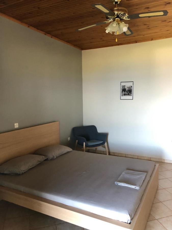 فيلا Aggeliki House 5 Kómboi المظهر الخارجي الصورة